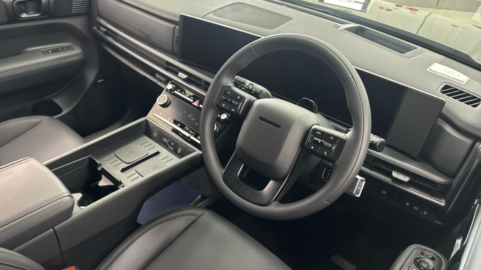 Hyundai SANTA FE 1.6 TGDi 239 Hybrid Calligraphy 5dr 4WD Auto Hybrid Estate - Image 11